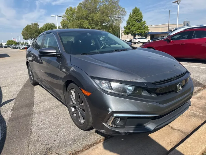 2019 Honda Civic EX photo 1