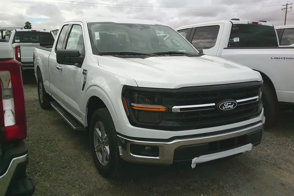 2025 Ford F-150 XLT photo 1