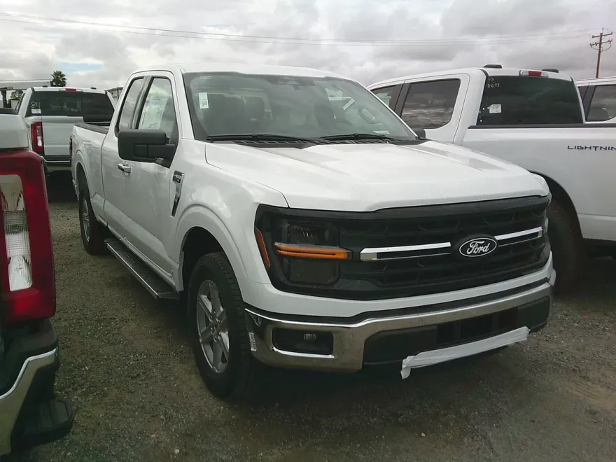 2025 Ford F-150 XLT photo 1