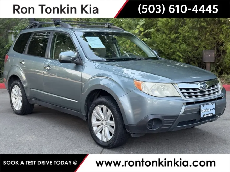 2012 Subaru Forester 2.5X Premium photo 1
