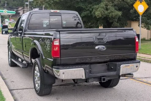 2014 Ford F-250 Lariat photo 3