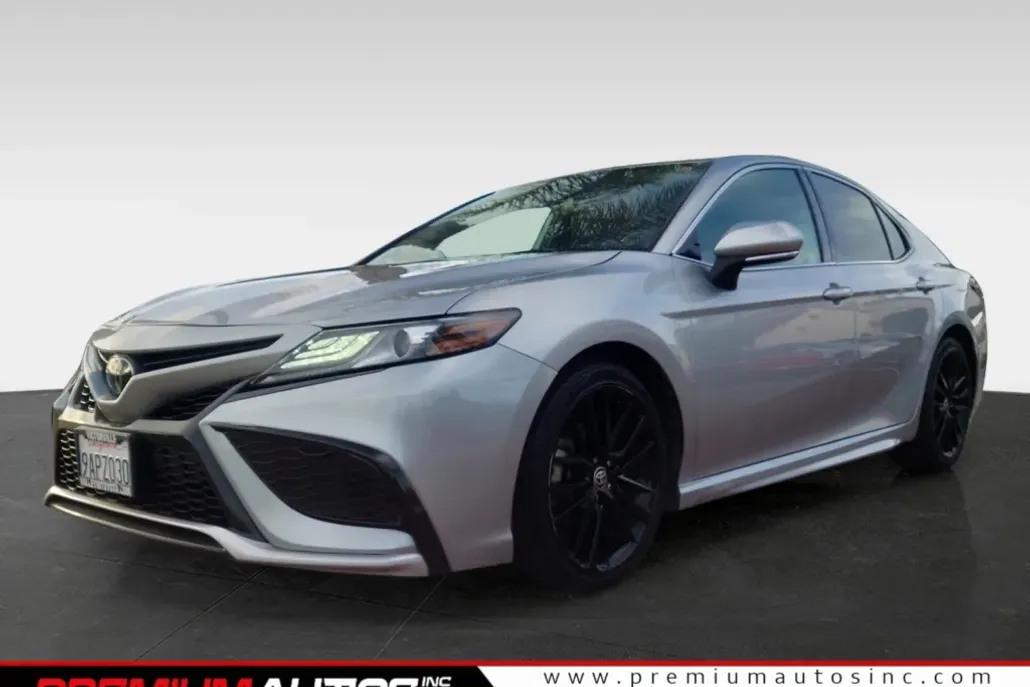 2021 Toyota Camry XSE photo 1