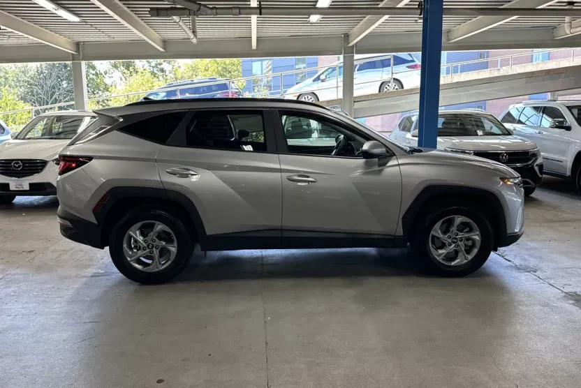 2024 Hyundai Tucson SEL photo 1