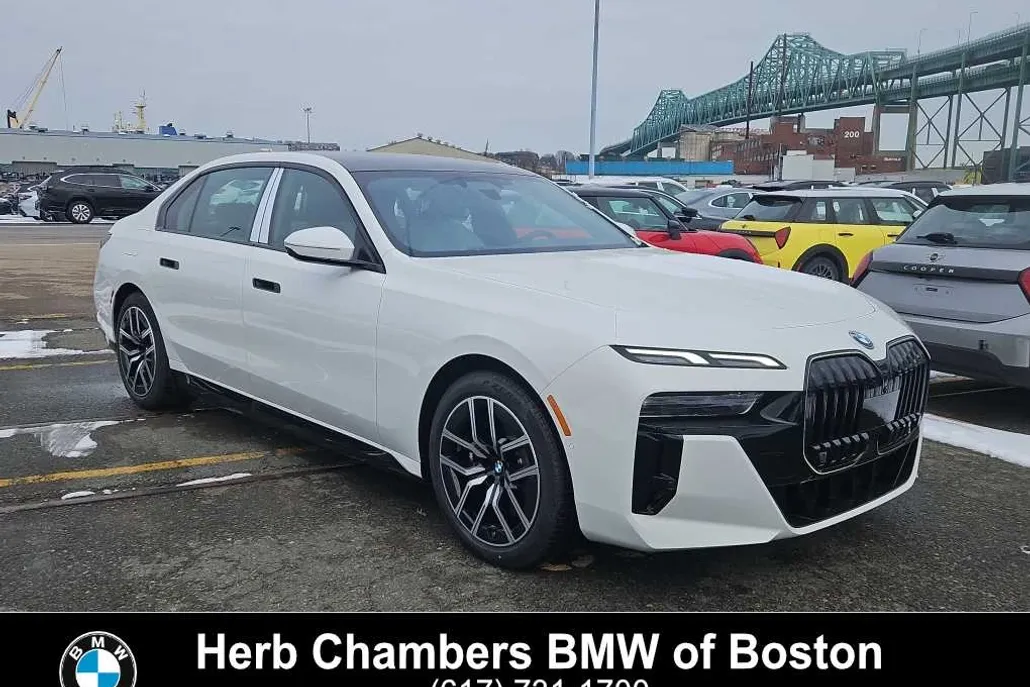 2025 Bmw 750e photo 1