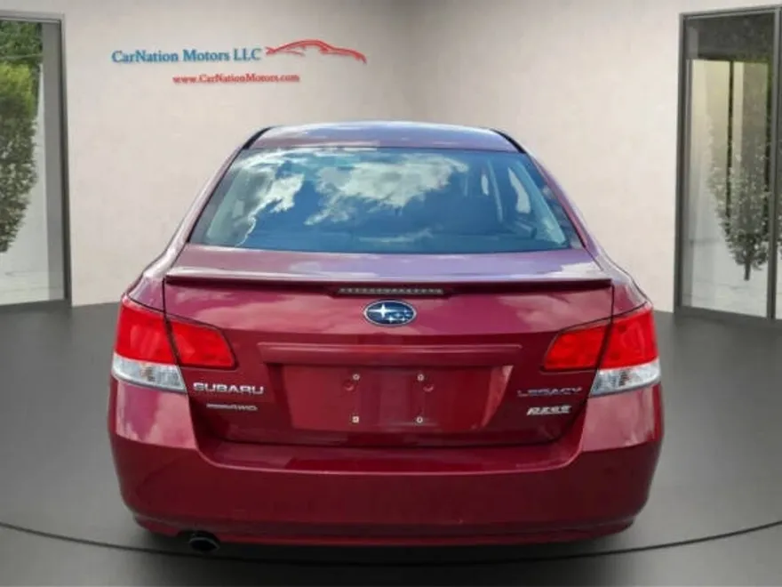 2013 Subaru Legacy 2.5i Sport photo 1