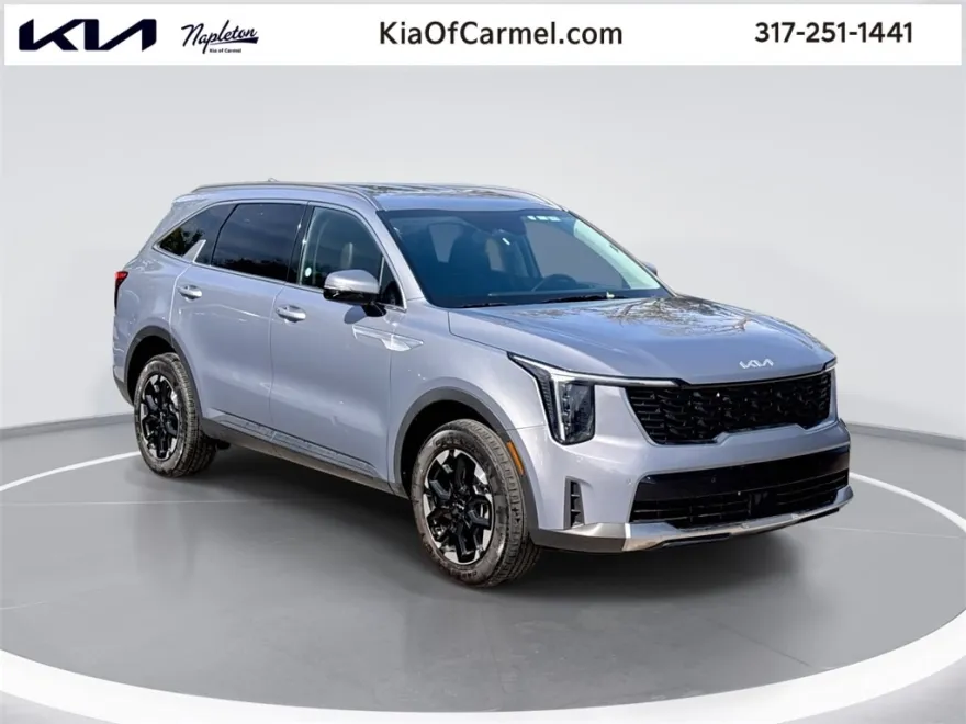 2024 Kia Sorento S photo 1