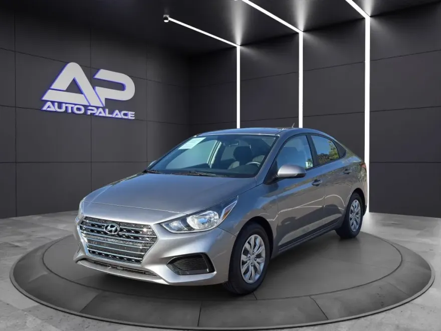 2021 Hyundai Accent SE photo 1