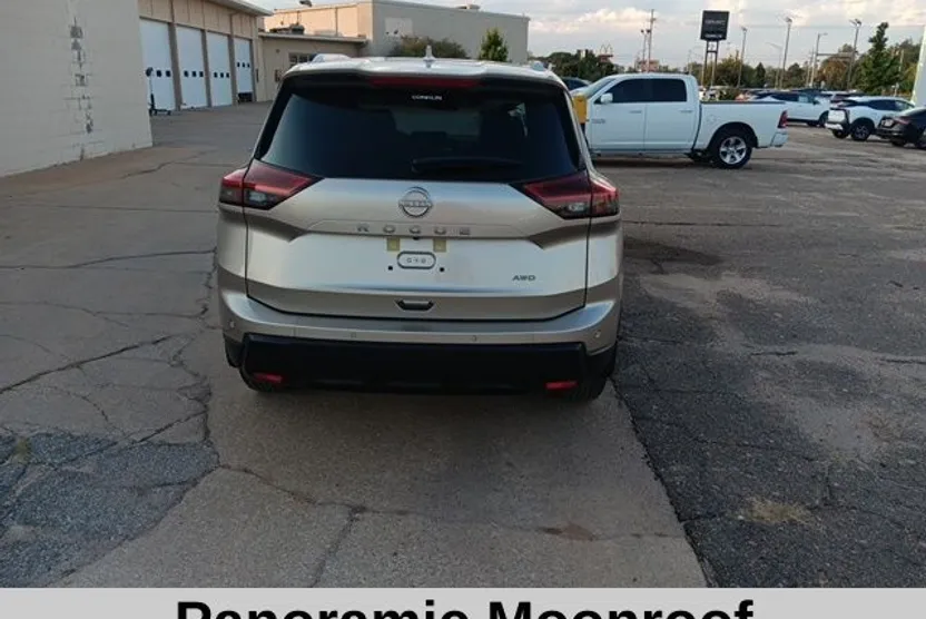 2026 Nissan Rogue SV photo 1