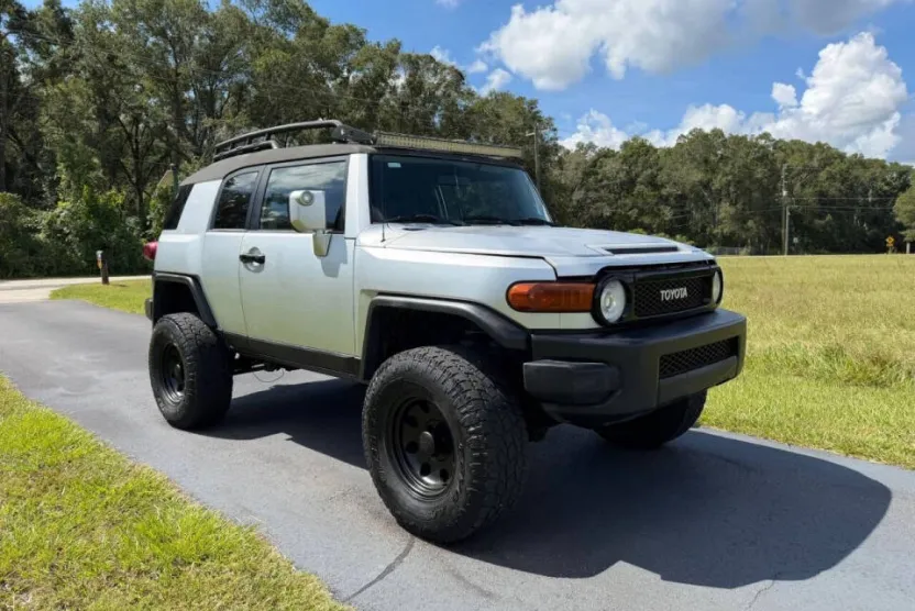 2007 Toyota FJ Cruiser Base photo 1