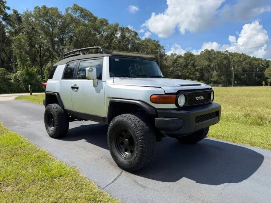 2007 Toyota FJ Cruiser Base photo 1