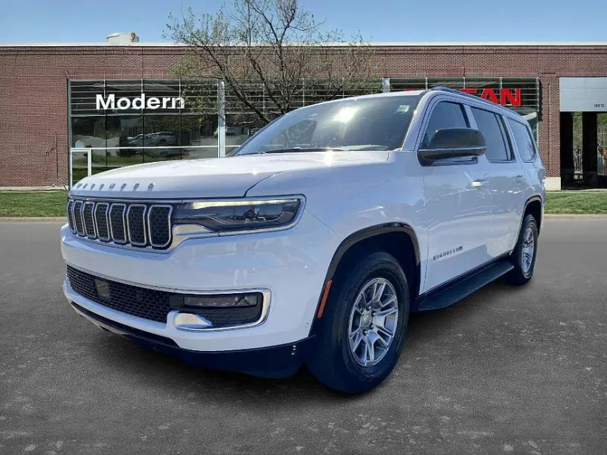 2023 Jeep Wagoneer Base photo 1