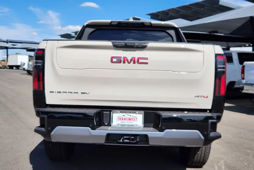 2026 Gmc Sierra AT4 photo 1