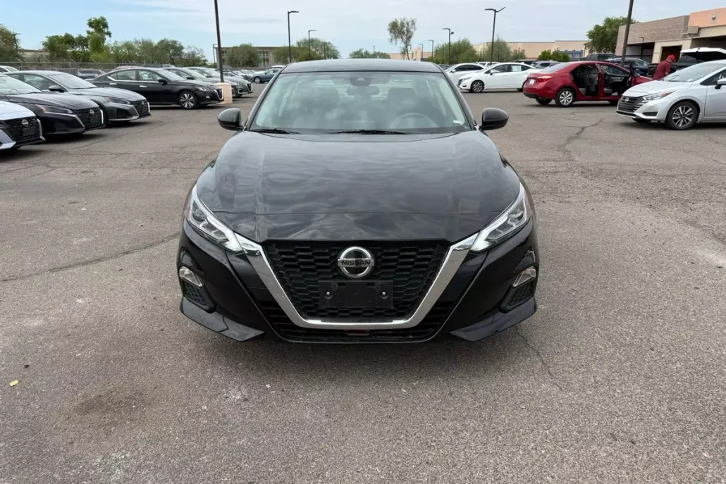 2022 Nissan Altima 2.5 SV photo 1