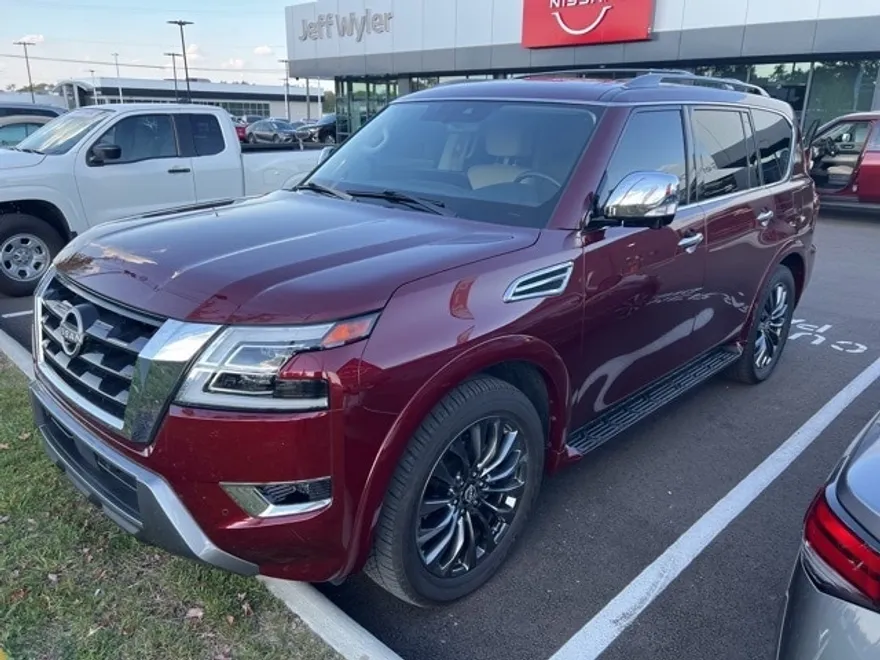2023 Nissan Armada Platinum photo 1