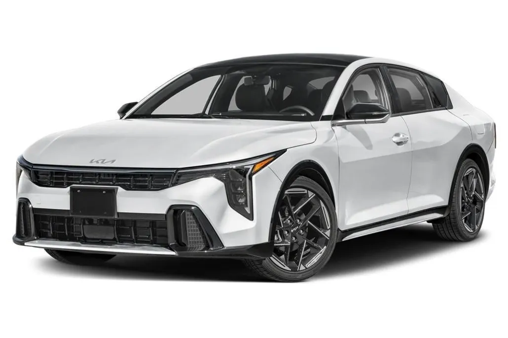 2025 Kia K4 GT-Line photo 1