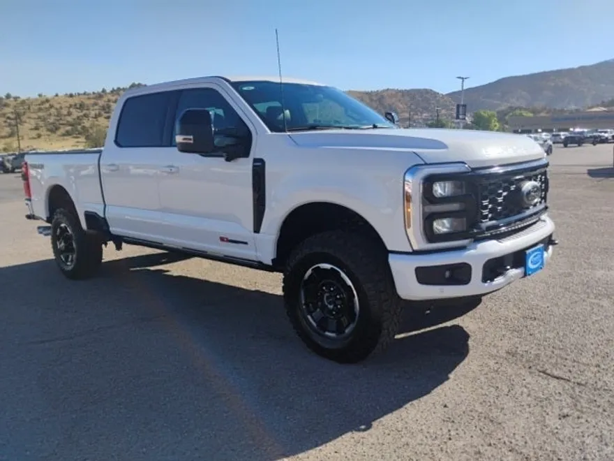 2025 Ford F-350 photo 1