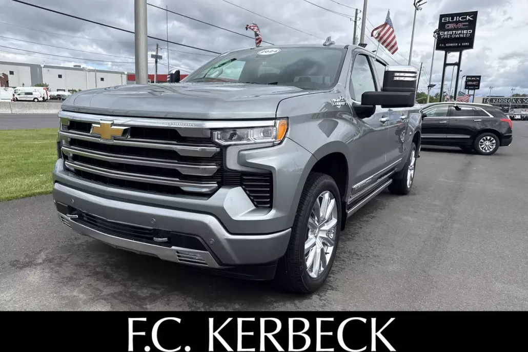 2024 Chevrolet Silverado 1500 High Country photo 1