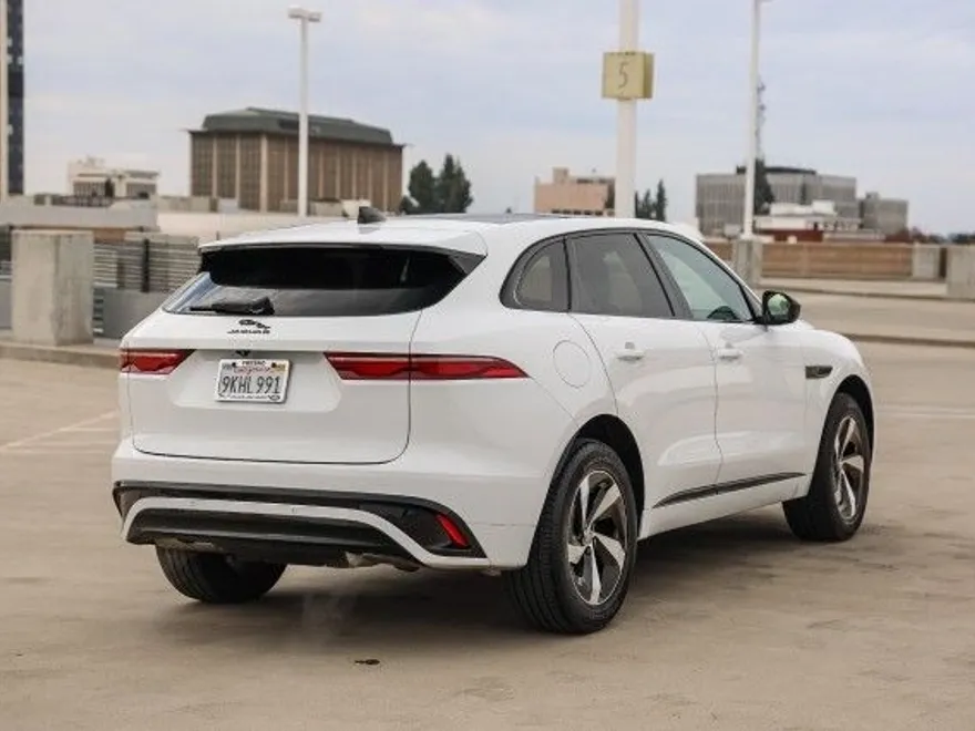 2024 Jaguar F-PACE P250 R-Dynamic S photo 1