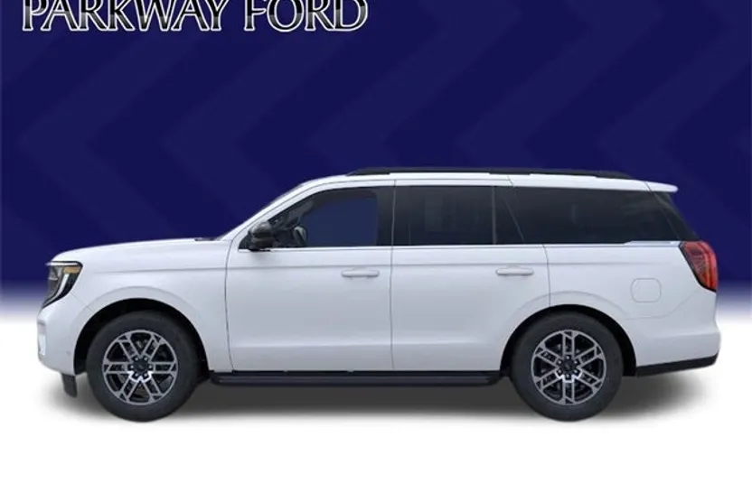2025 Ford Expedition photo 1