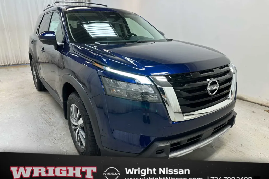 2025 Nissan Pathfinder SL photo 1