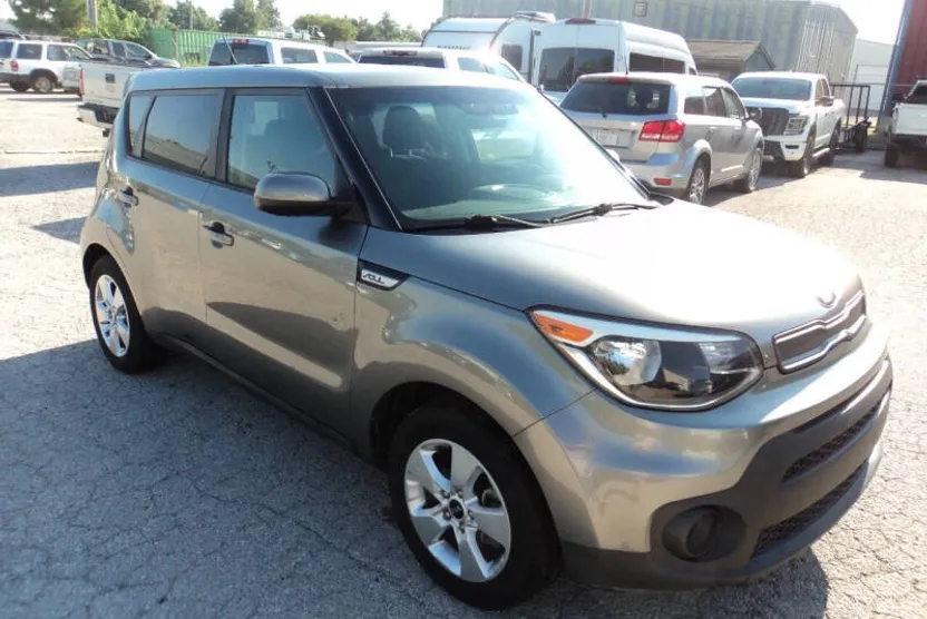 2017 Kia Soul Base photo 1