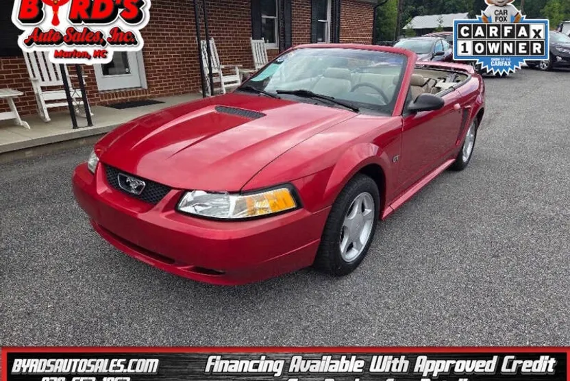 2000 Ford Mustang GT photo 1