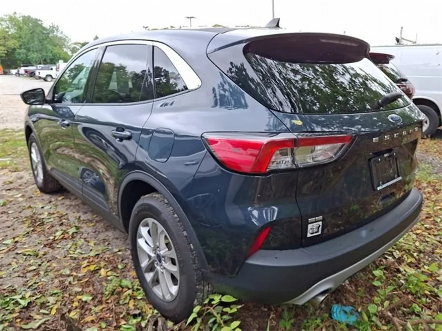 2022 Ford Escape SE photo 1