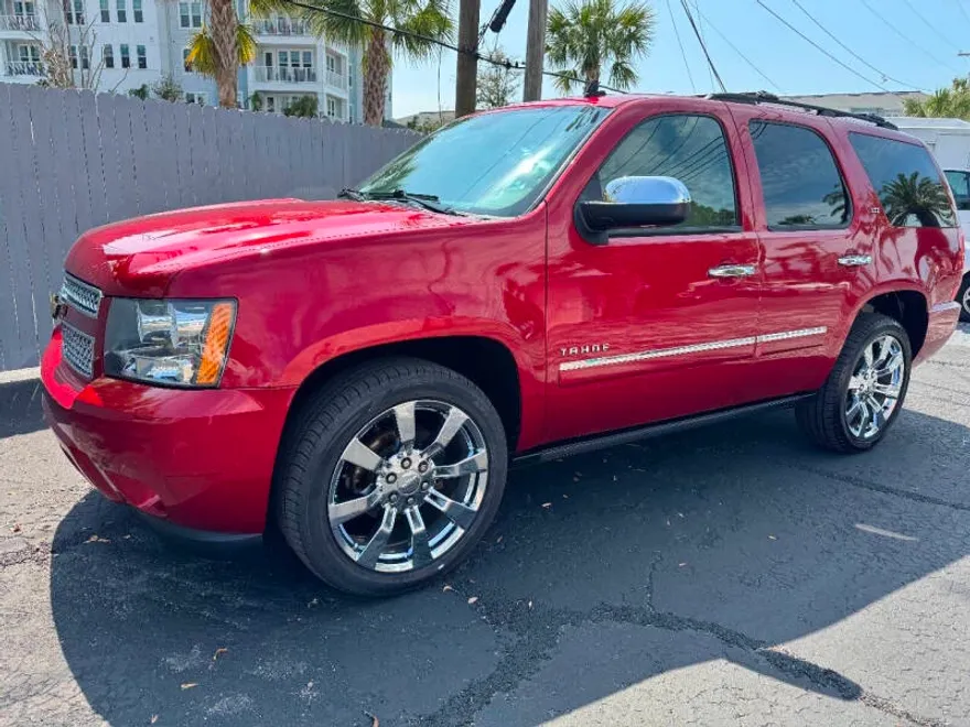 2012 Chevrolet Tahoe LTZ photo 1