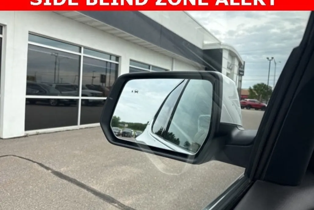 2023 Gmc Acadia SLE photo 1