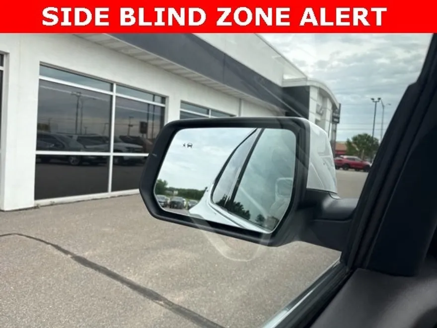 2023 Gmc Acadia SLE photo 1