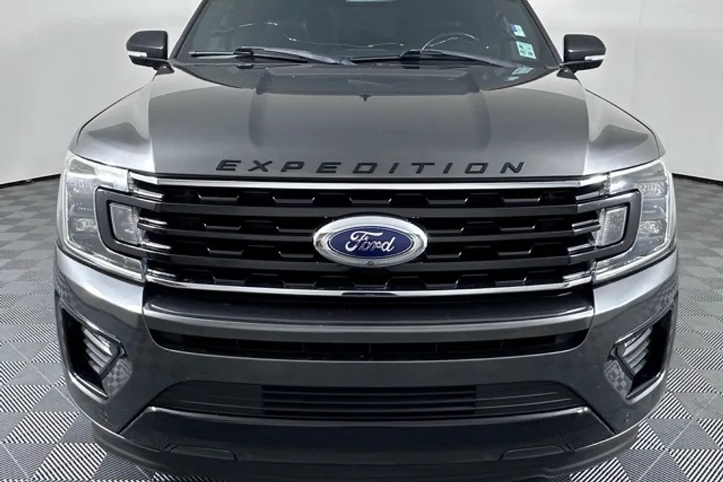 2019 Ford Expedition Limited photo 1