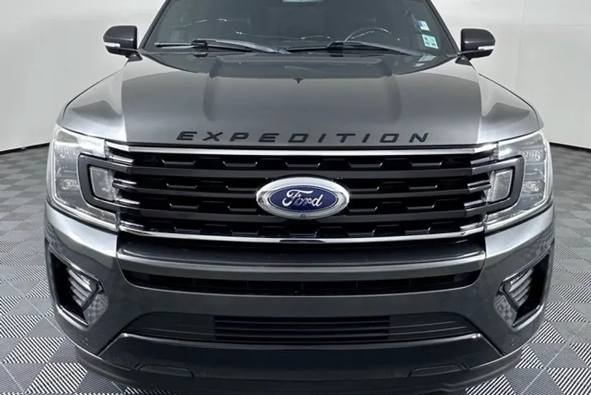 2019 Ford Expedition Limited photo 1