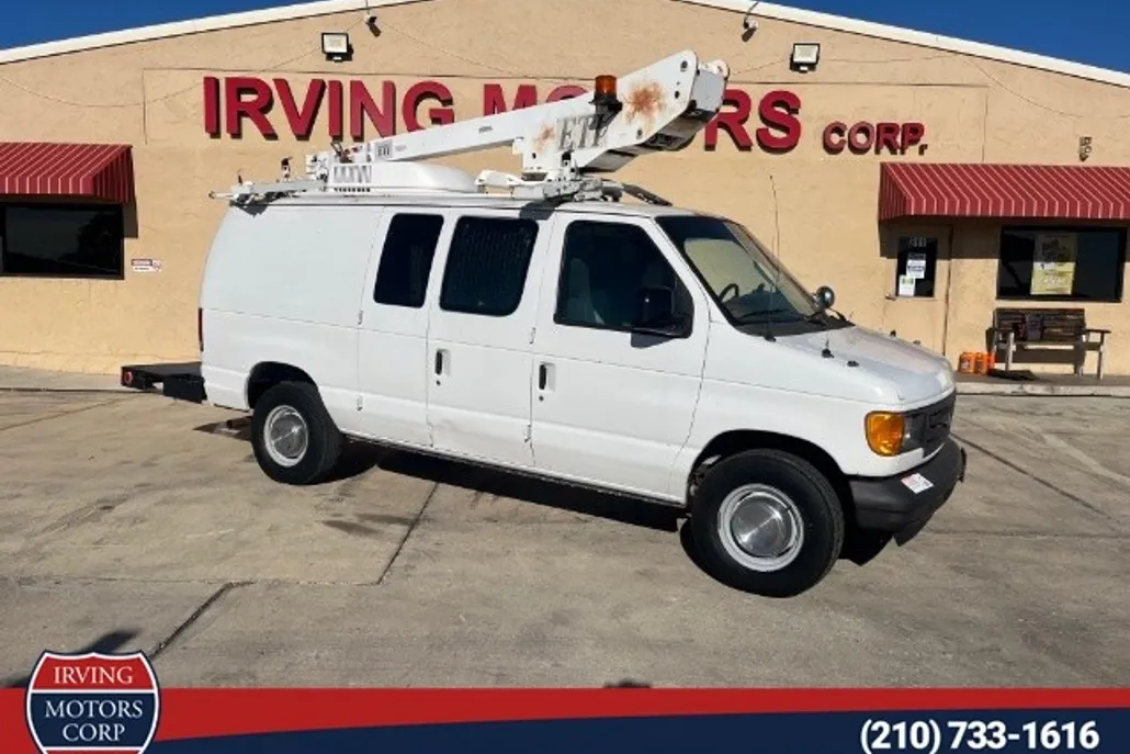 2006 Ford E-350 photo 1
