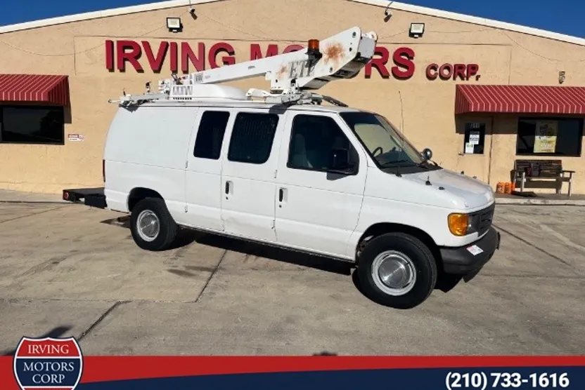 2006 Ford E-350 photo 1