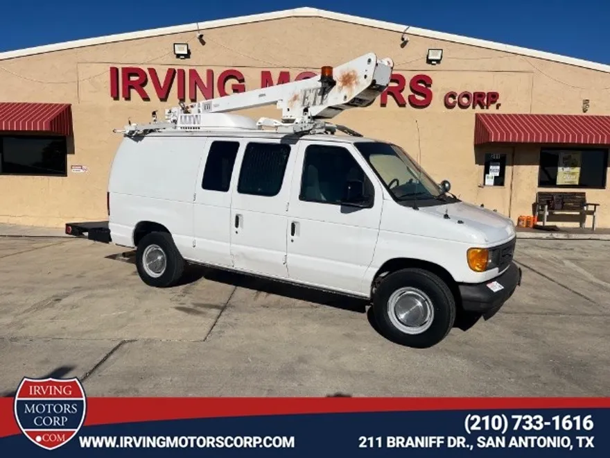 2006 Ford E-350 photo 1
