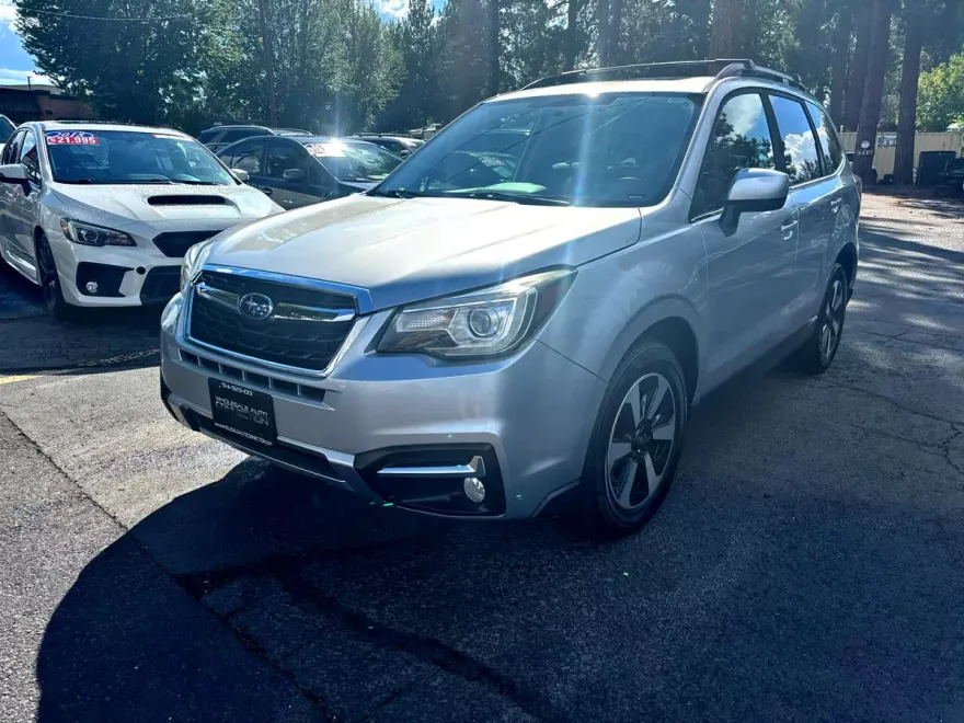 2018 Subaru Forester 2.5i Touring photo 1