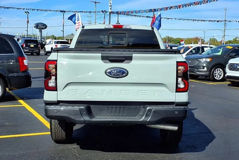 2024 Ford Ranger XLT photo 1