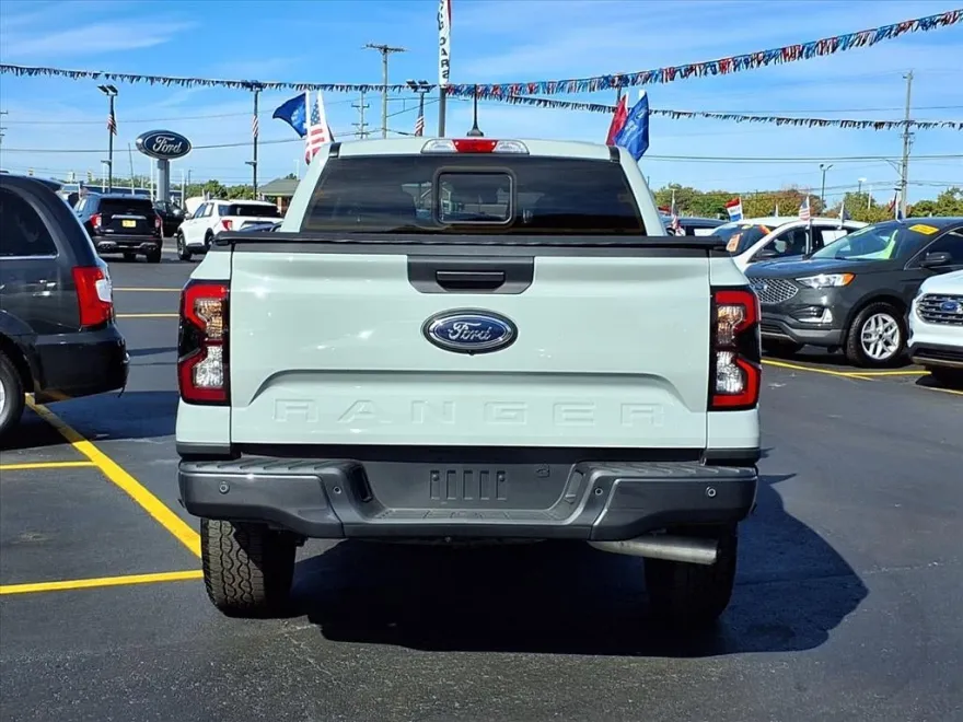 2024 Ford Ranger XLT photo 1