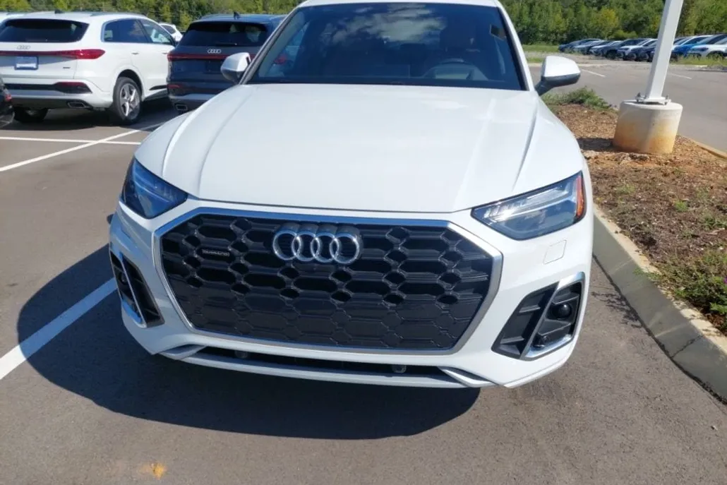 2025 Audi Q5 45 S line Prestige Premium photo 1