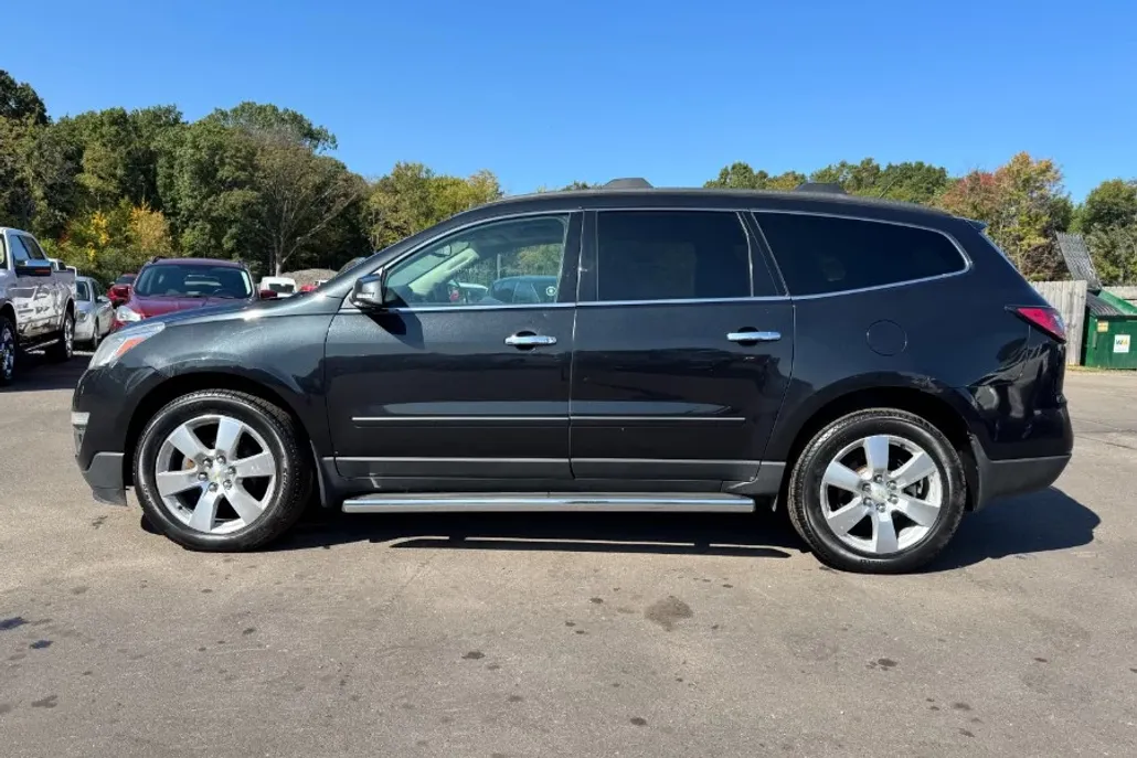 2015 Chevrolet Traverse LTZ photo 1