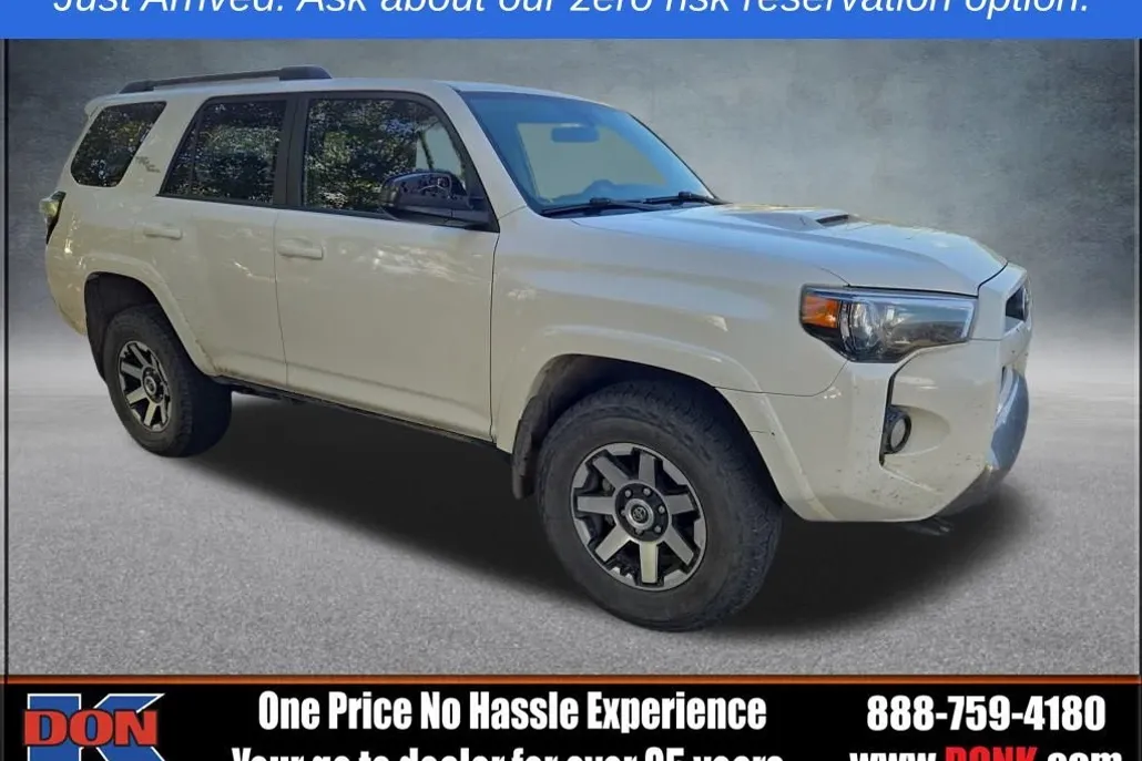 2019 Toyota 4Runner TRD Off-Road photo 1