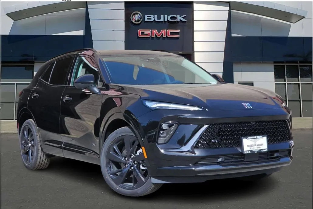 2025 Buick Envision Sport Touring photo 1