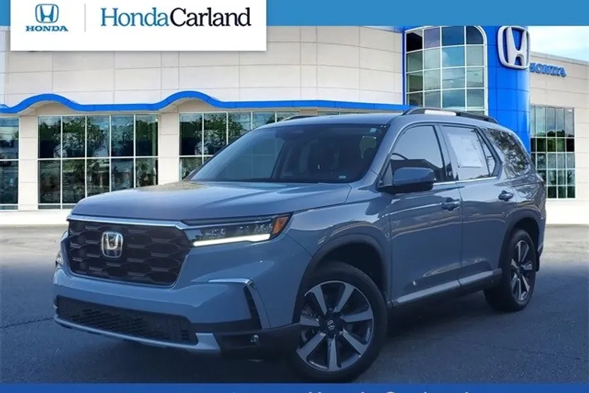 2025 Honda Pilot Touring photo 1