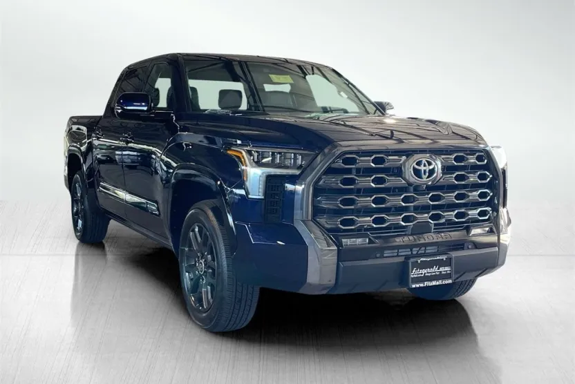 2024 Toyota Tundra Platinum photo 1