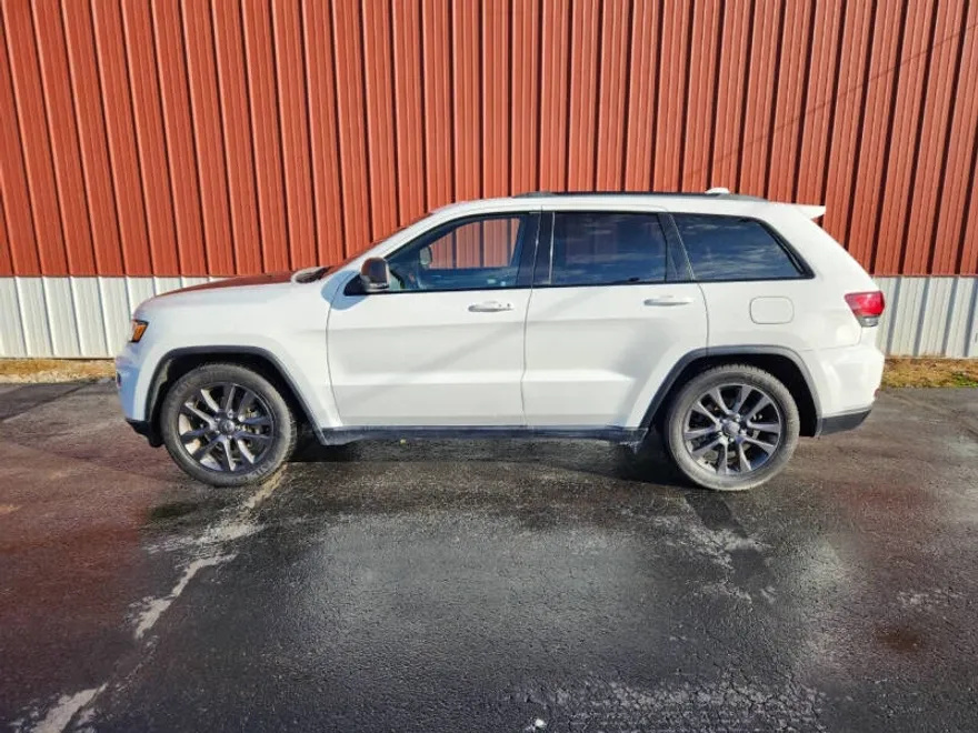 2020 Jeep Grand Cherokee Trailhawk photo 1