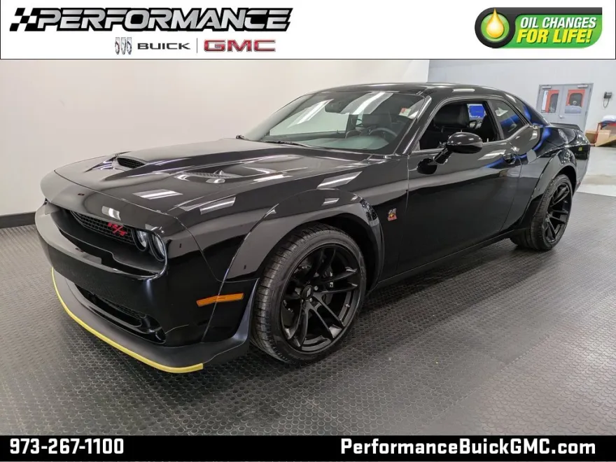 2023 Dodge Challenger R/T Scat Pack Widebody photo 1