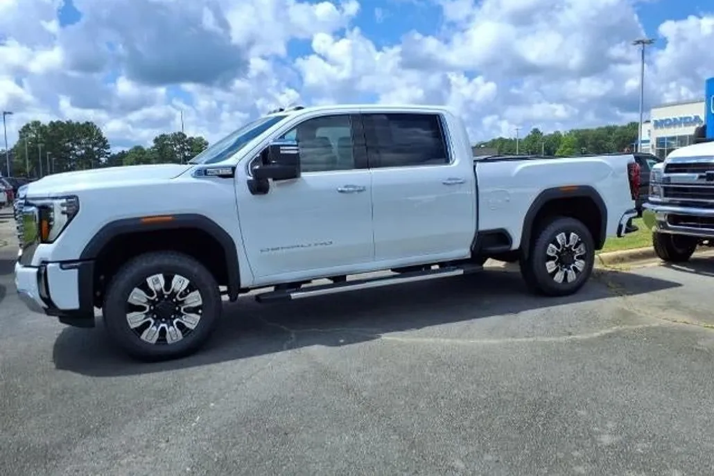 2025 Gmc Sierra 2500 HD Denali photo 1