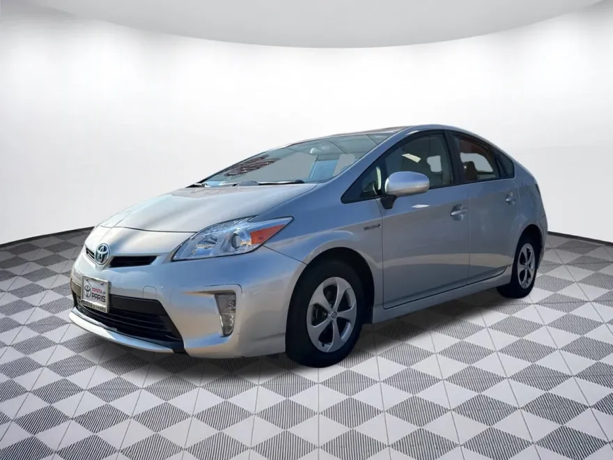 2015 Toyota Prius One photo 1