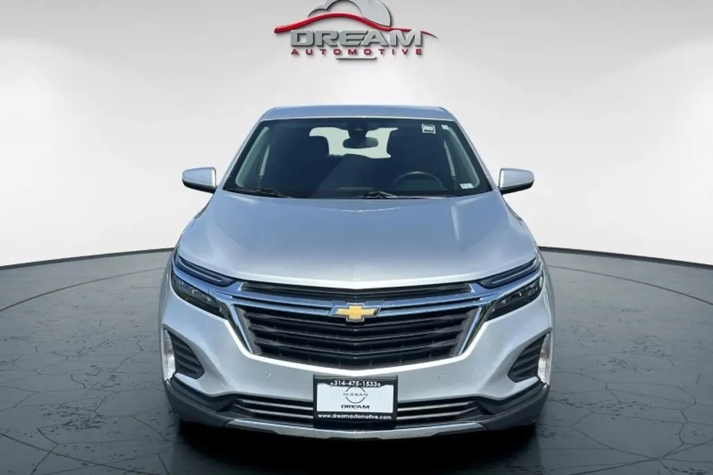 2022 Chevrolet Equinox LT photo 1