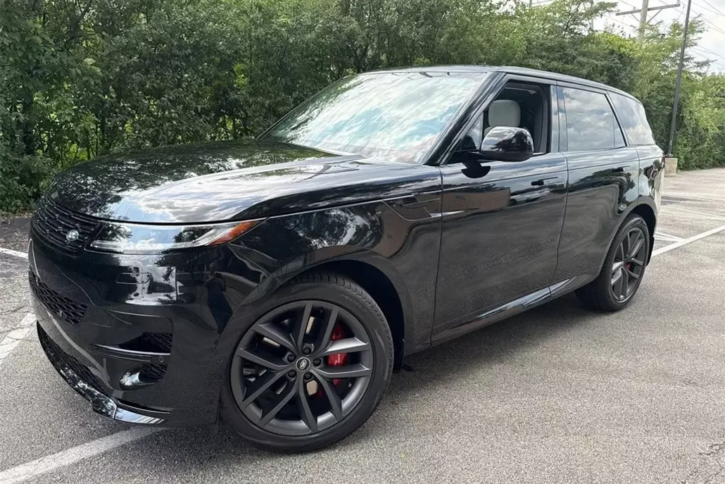 2025 Land Rover Range Rover Sport SE photo 1